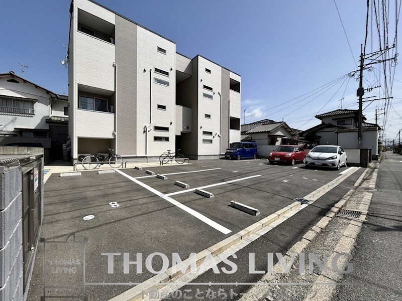 CB新宮ラシュレ 駐車場