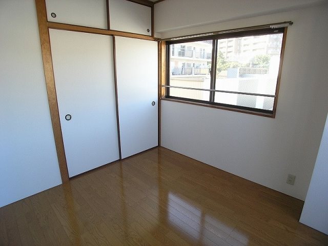 天本ビル 収納