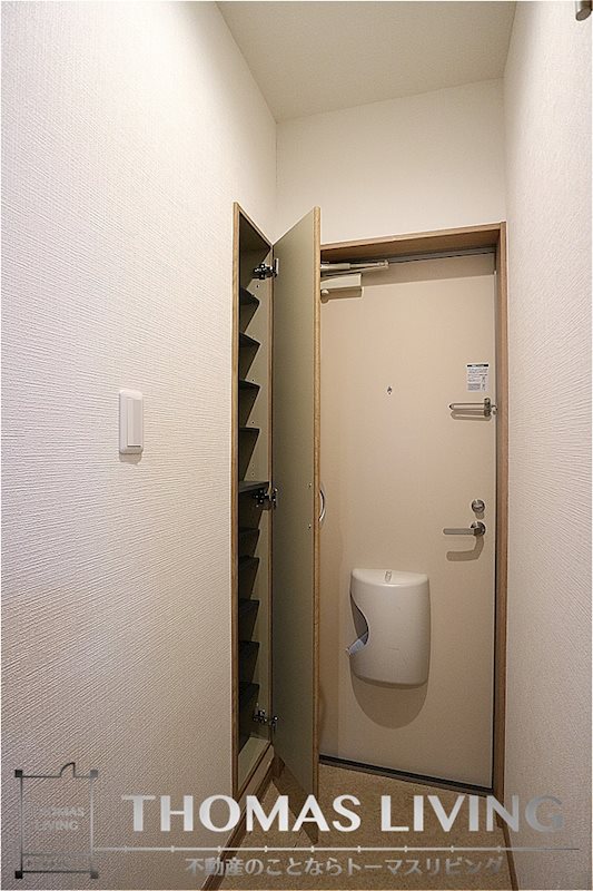 エルヴィータ九工大前 玄関