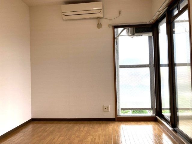 シャロームS リビング