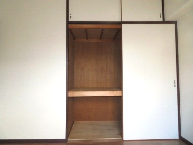 アビタシオン二日市 収納