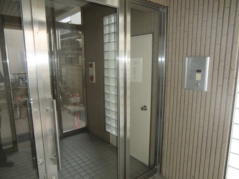 アビタシオン二日市 エントランス