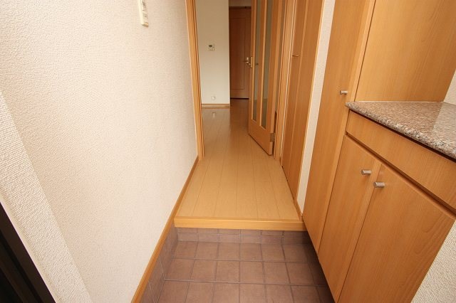 グラシュプレーヌⅦ C 玄関