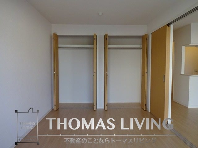 メゾンドルピナス 2号館 収納