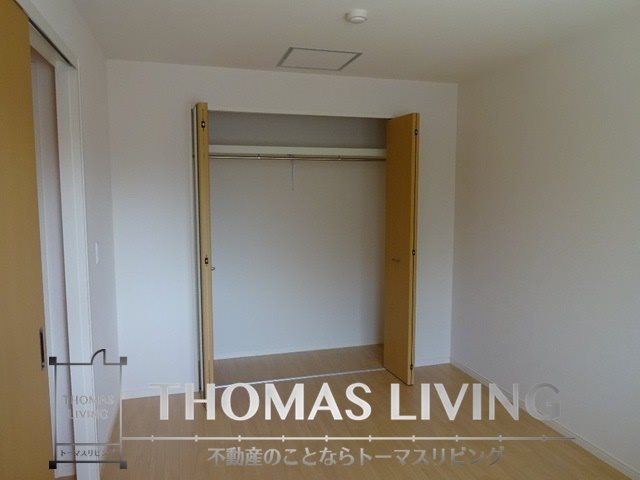 メゾンドルピナス 2号館 収納