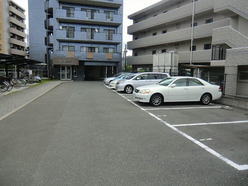 プレベール筑紫野 駐車場