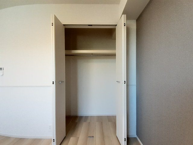 メゾンドルネ 収納