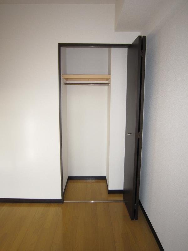 エレガンスコトブキ 収納