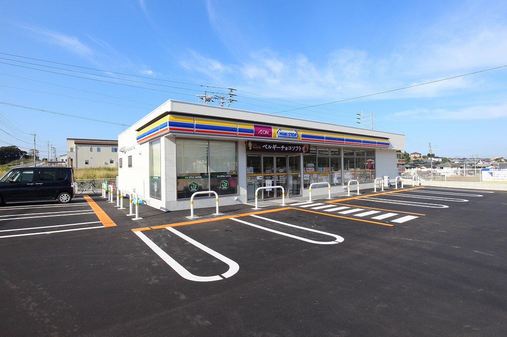 ジュネスコートほのか  コンビニ