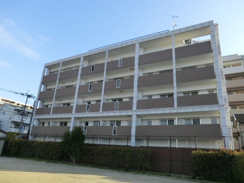 クラシックコート鳥飼 外観