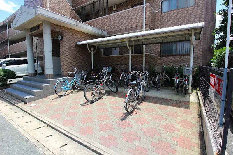 アンシャンテ都府楼 駐車場