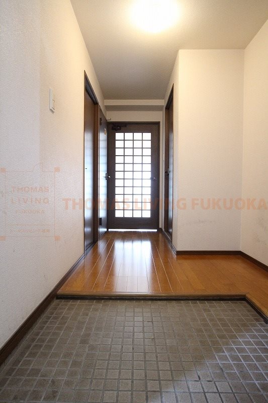 シャトレ二日市 玄関