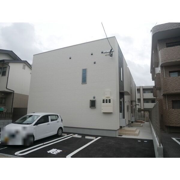 オズスクエア次郎丸 外観