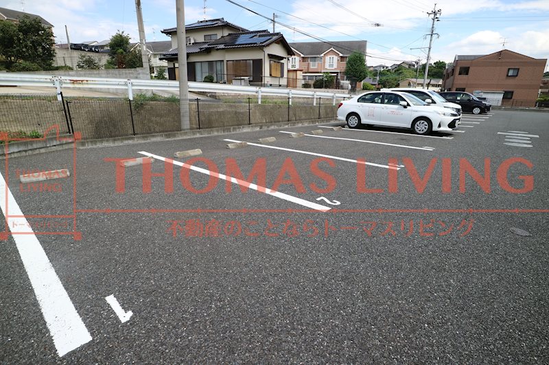 エクセレントハイム 駐車場