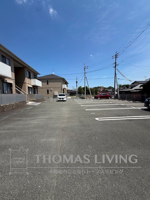 カーサ シェルテッツァ 野見山 駐車場