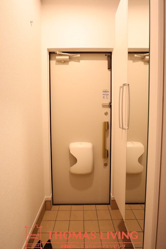 ラルース福津 玄関
