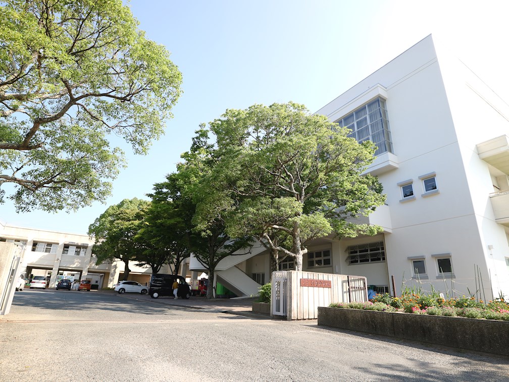 スクールビュー赤間  中学校