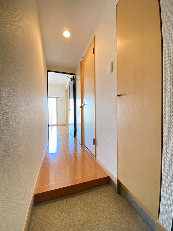 リバティ神屋 玄関