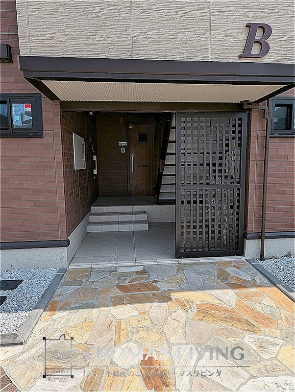 ディールーム後藤寺 B棟 エントランス
