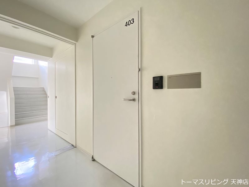 KYOYA薬院ビル 玄関