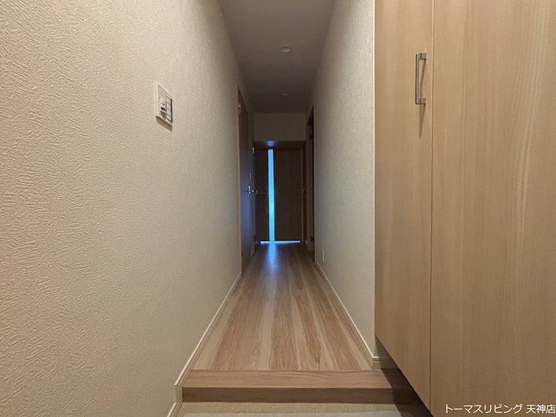 日商岩井今泉マンション 玄関