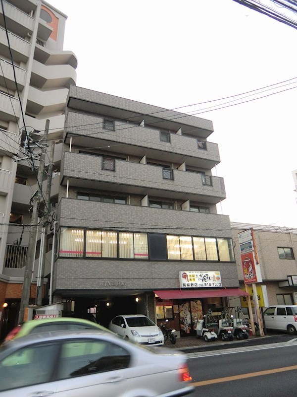 WIN二日市 外観