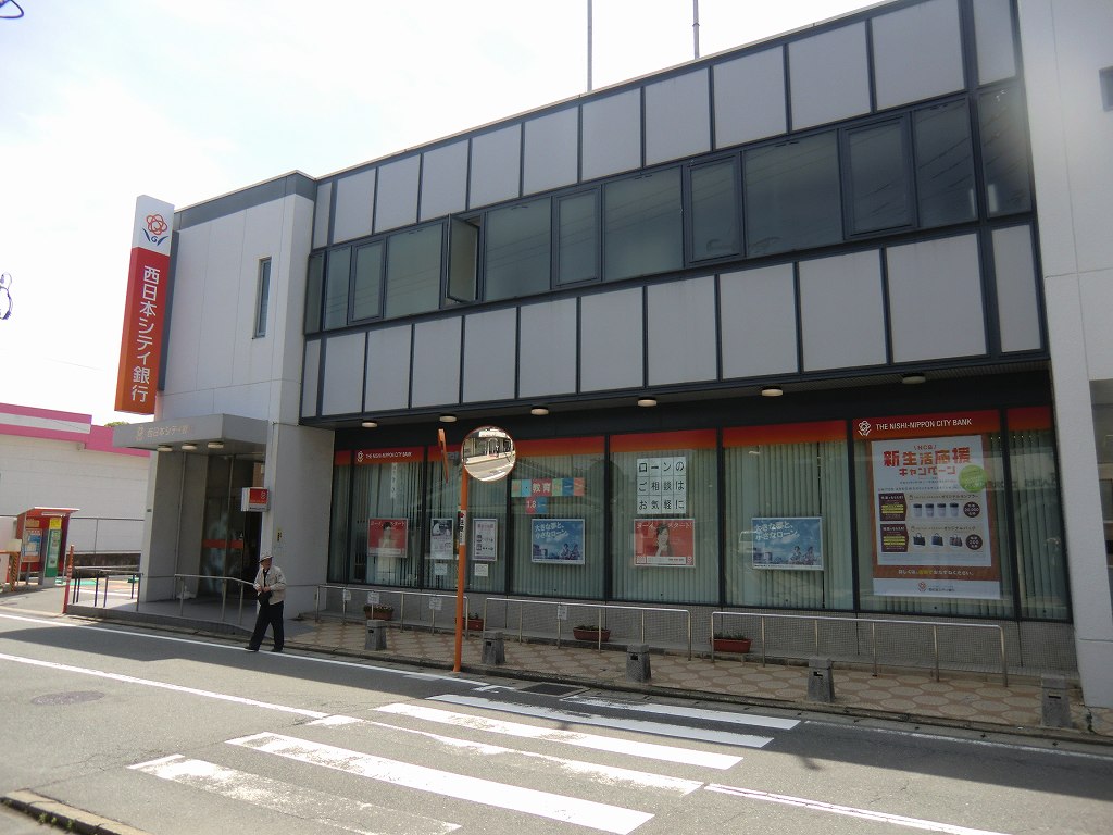 アークトレード太宰府 銀行