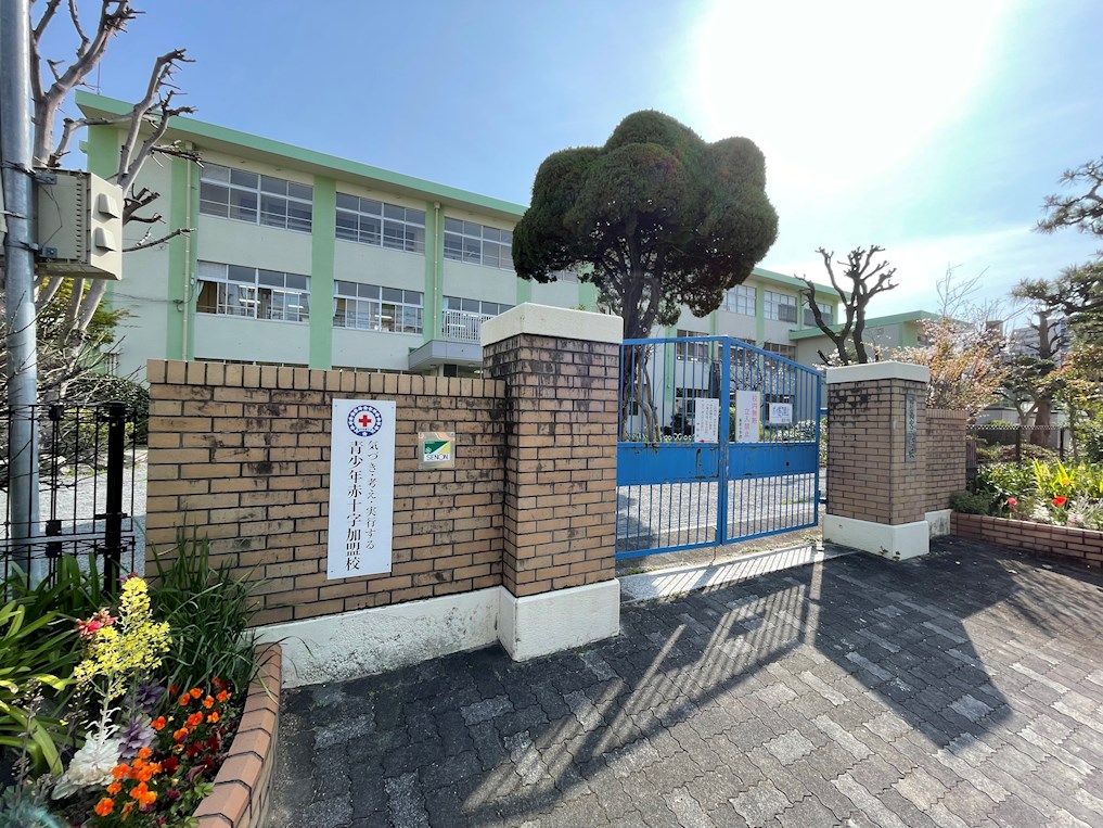 ディアス白金 小学校