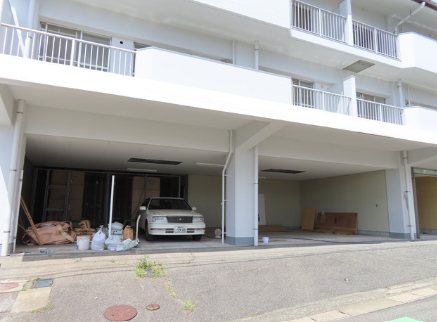 セレイン香椎花園B棟 駐車場