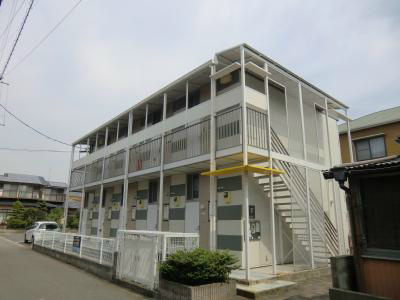 レオパレス空港南 エントランス