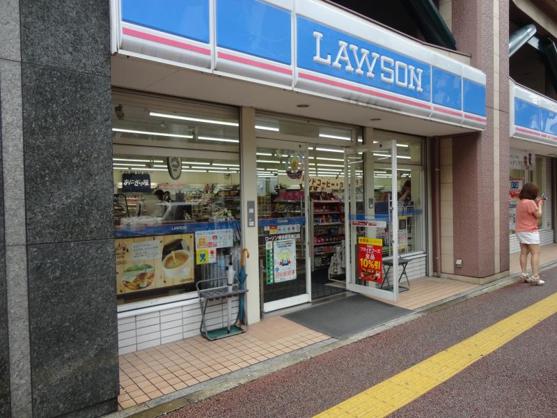 エンクレストGRAN博多駅前 コンビニ