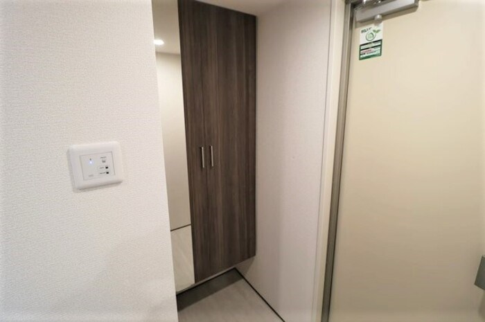 リヴィエール友丘 玄関