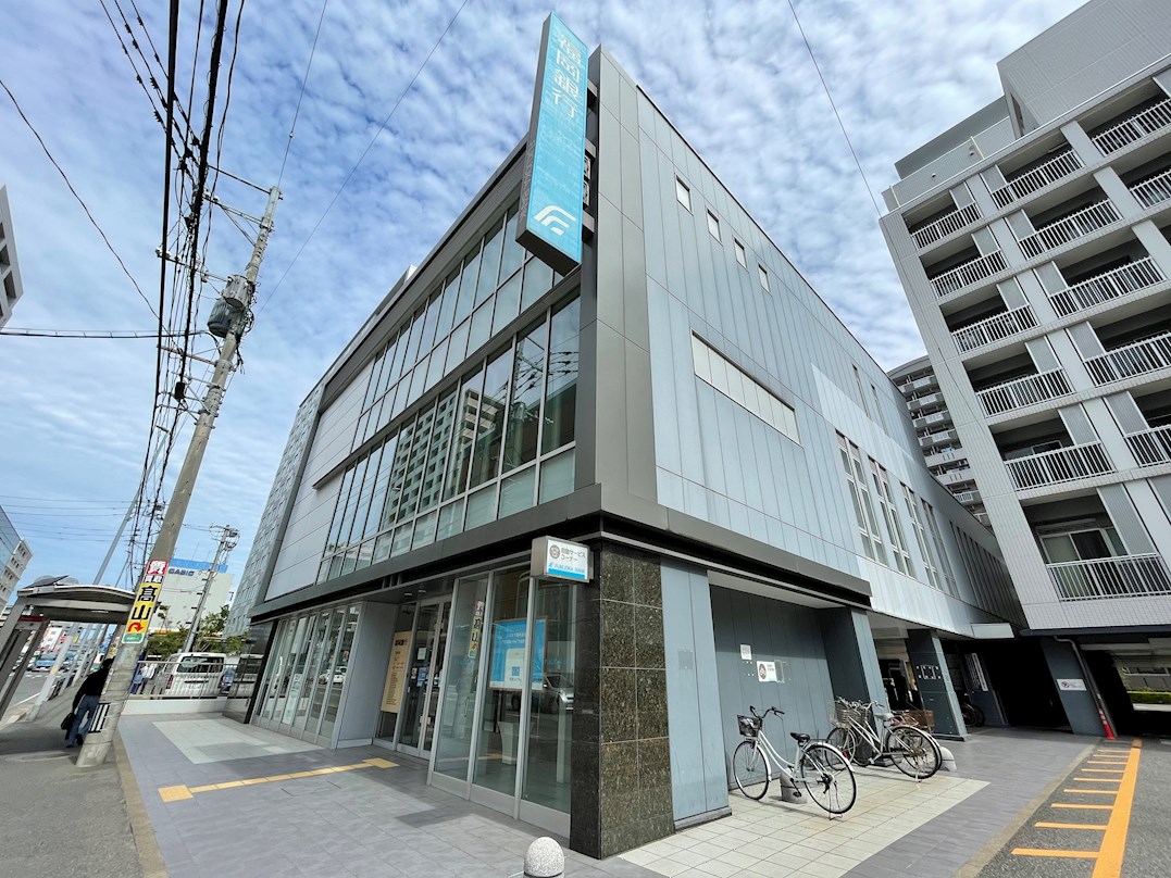 福岡県福岡市博多区上牟田１丁目 銀行
