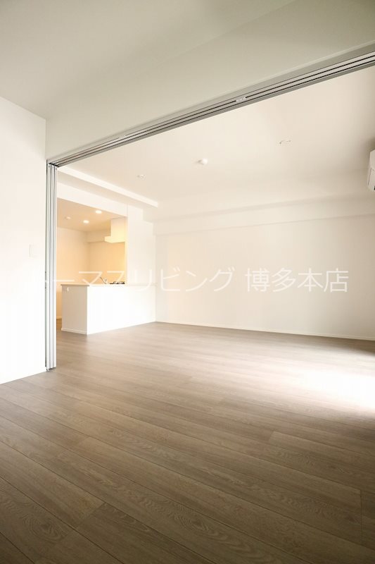 エンクレスト博多EAST PARK リビング