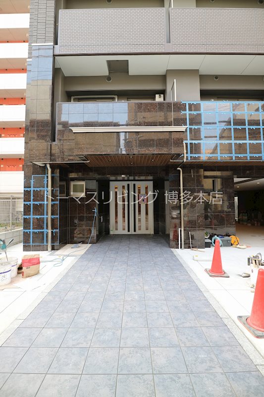 サニークレスト須崎町 エントランス
