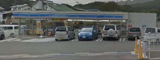 シャーメゾン今宿東 コンビニ