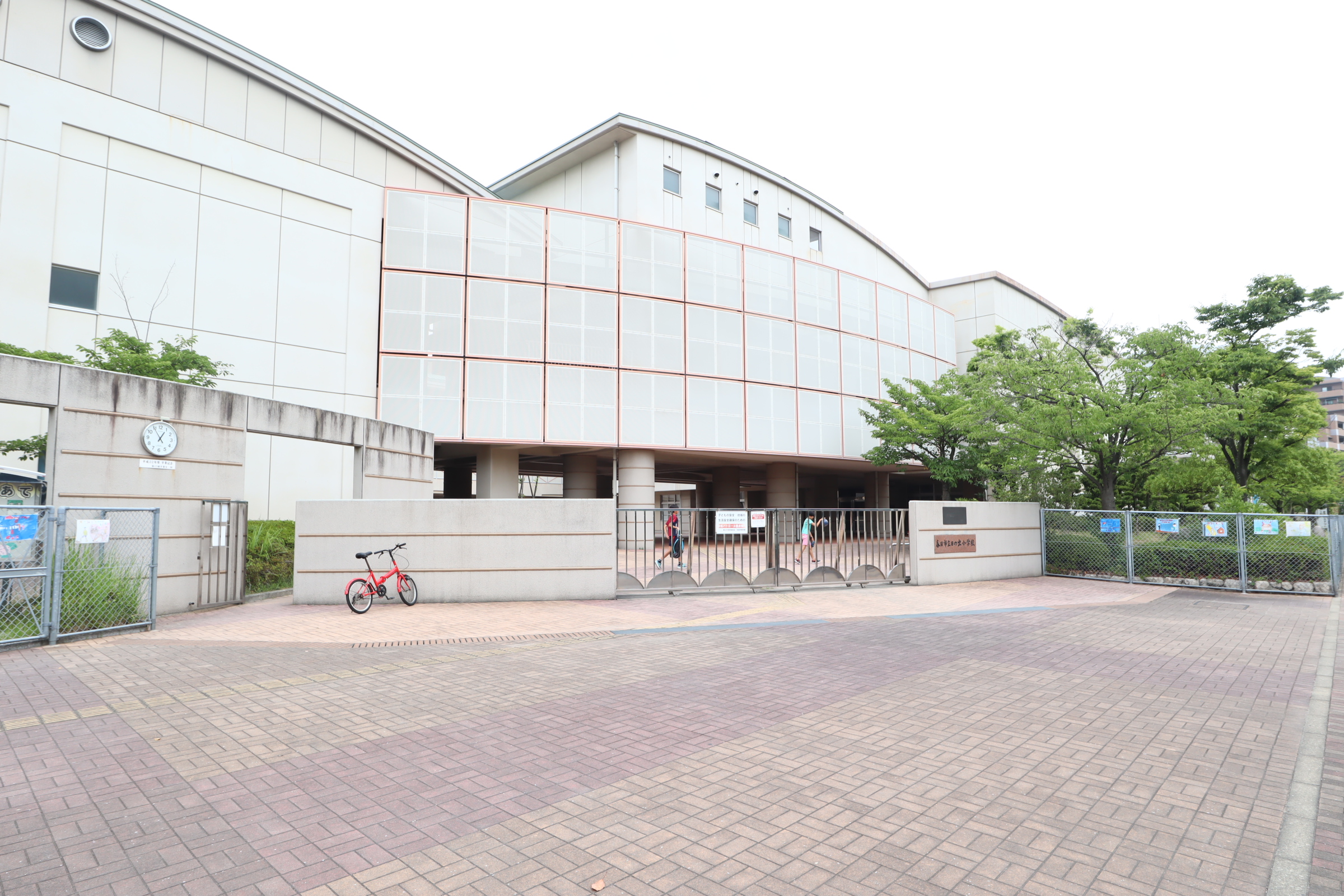 サンリヤンガーデン春日Ⅰ 小学校