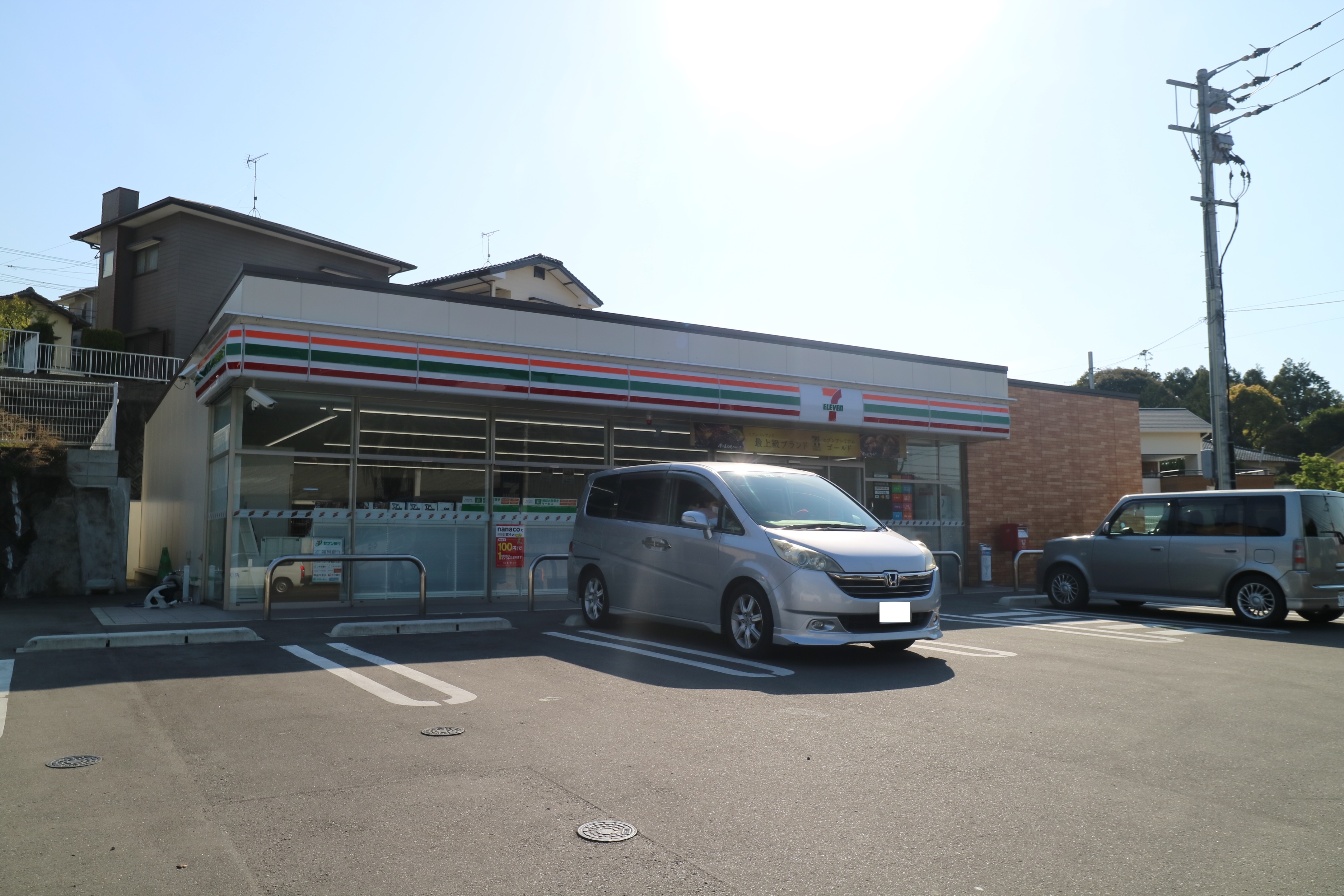 レオパレスGenius U1 コンビニ