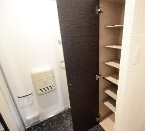 クレイノプレゾン 玄関