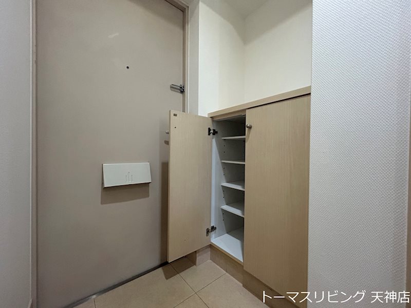 グランパーク天神 玄関