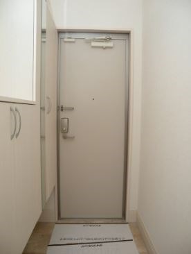 D-room平和 玄関