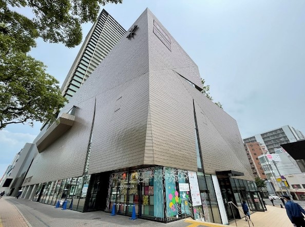 出島コーポⅢ ショッピング施設