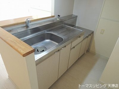 リバティ天神南 キッチン