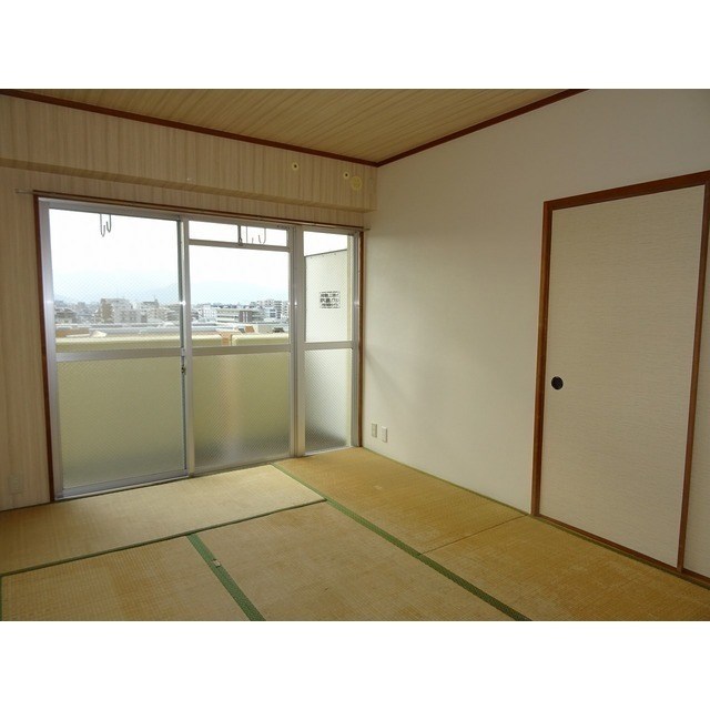 アーバニー大賀 収納