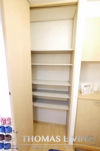 アベニール A棟 収納