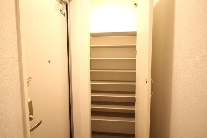 D-roomアスキム 玄関