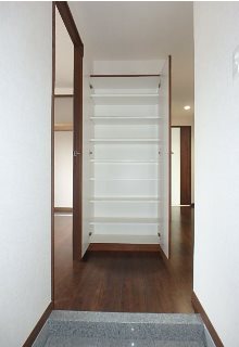 第39川崎ビル 玄関