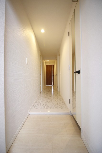 ソルレヴェンテセンダイ 玄関