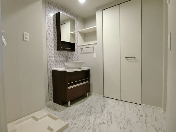 福岡県福津市花見が丘１丁目 洗面所