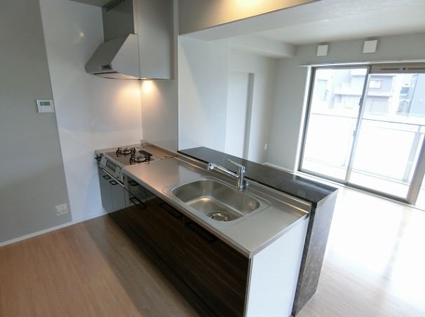 福岡県福津市花見が丘１丁目 キッチン